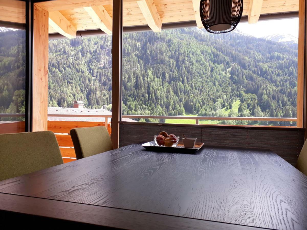 Haus Riefli- Monique Apartment Sankt Anton am Arlberg Bagian luar foto